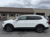 Used 2022 Volkswagen Tiguan SE image 3