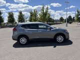 Used 2017 Nissan Rogue S image 2