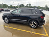 Used 2022 Volkswagen Taos SE image 3