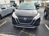 Used 2022 Nissan Kicks SV image 2