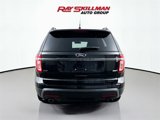 Used 2015 Ford Explorer XLT w/ Equipment Group 202A image 6