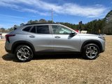 New 2025 Chevrolet Trax LT w/ Driver Confidence Package image 2