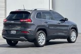 Used 2017 Jeep Cherokee Limited w/ Luxury Group image 4