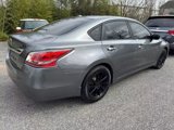 Used 2015 Nissan Altima 2.5 SV image 5