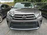 Used 2019 Toyota Highlander SE image 2