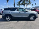 Used 2024 GMC Terrain SLE image 4