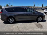 Used 2023 Chrysler Pacifica Touring-L image 4