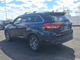 Used 2017 Toyota Highlander XLE image 5