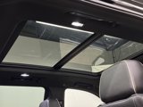 Used 2022 GMC Yukon XL SLT image 2