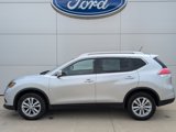 Used 2015 Nissan Rogue SV w/ SV Premium Package image 2