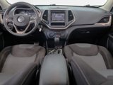 Used 2016 Jeep Cherokee Sport image 6