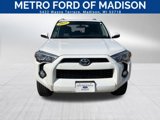 Used 2015 Toyota 4Runner SR5 image 3