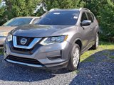 Used 2020 Nissan Rogue SV image 3