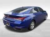 Used 2021 Hyundai Elantra SE image 4