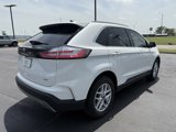 Used 2022 Ford Edge SEL w/ Convenience Package image 3