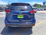 Used 2017 Nissan Rogue SV image 3