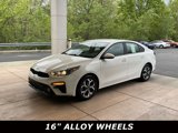 Used 2021 Kia Forte LXS image 3
