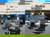 Used 2019 Jeep Cherokee Limited image 3