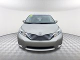 Used 2015 Toyota Sienna XLE image 2