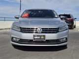 Used 2018 Volkswagen Passat 2.0T SEL Premium image 2