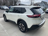 Used 2022 Nissan Rogue SV w/ SV Premium Package image 3
