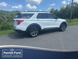 Certified 2022 Ford Explorer XLT w/ Equipment Group 202A image 4