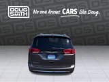 Used 2018 Chrysler Pacifica Touring-L Plus image 4