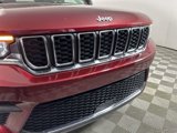 Used 2023 Jeep Grand Cherokee Laredo image 5