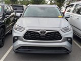 Used 2021 Toyota Highlander XLE image 3
