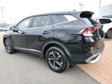Used 2023 Kia Sportage LX image 2