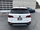 Certified 2022 Volkswagen Taos SE w/ Panoramic Sunroof Package image 4
