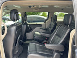 Used 2014 Chrysler Town & Country Touring-L w/ Driver Convenience Group image 5