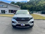 Used 2020 Ford Explorer XLT w/ Equipment Group 202A image 4