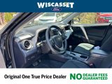 Used 2018 Toyota RAV4 LE image 4