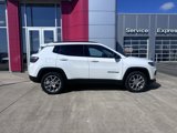 Used 2022 Jeep Compass Latitude w/ Sun and Sound Group image 5