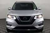 Used 2019 Nissan Rogue SV image 2