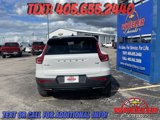 Used 2019 Volvo XC40 T4 R-Design image 5