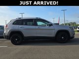 Used 2021 Jeep Cherokee Latitude image 3