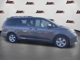 Used 2015 Toyota Sienna LE image 6