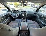 Used 2016 Chevrolet Traverse LT w/ Style and Technology Package image 2