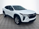 Used 2025 Chevrolet Trax LS image 3