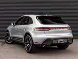 Used 2025 Porsche Macan image 3