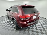 Used 2018 Jeep Grand Cherokee Laredo image 3
