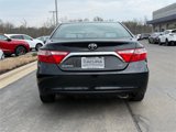 Used 2016 Toyota Camry LE image 5