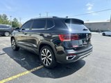 Used 2023 Volkswagen Taos SE image 4