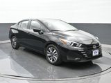 Used 2023 Nissan Versa SV image 2