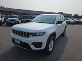 Certified 2023 Jeep Grand Cherokee Laredo image 3