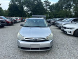Used 2010 Ford Focus SE image 2