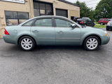 Used 2005 Ford Five Hundred Limited image 2