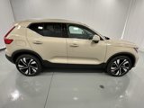New 2025 Volvo XC40 B5 Plus w/ Climate Package image 5